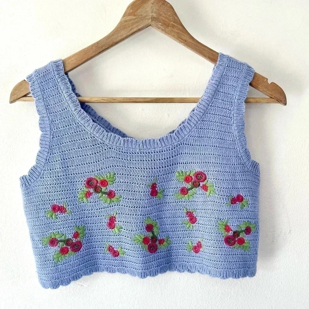 Crochet & Embroidered Floral Short Cropped Sleeveless Purple Top